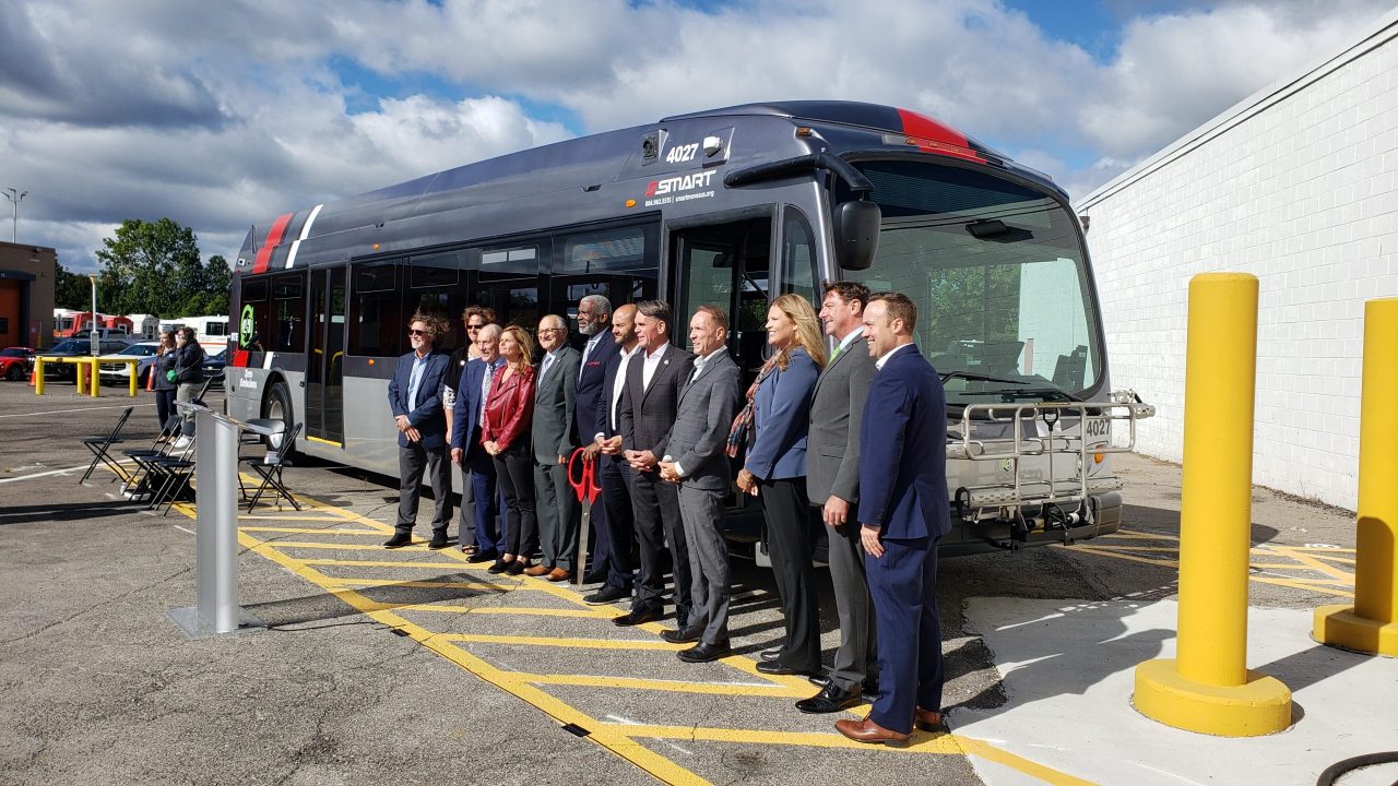 SMART Acquires Its First Electric Buses WDET 101 9 FM