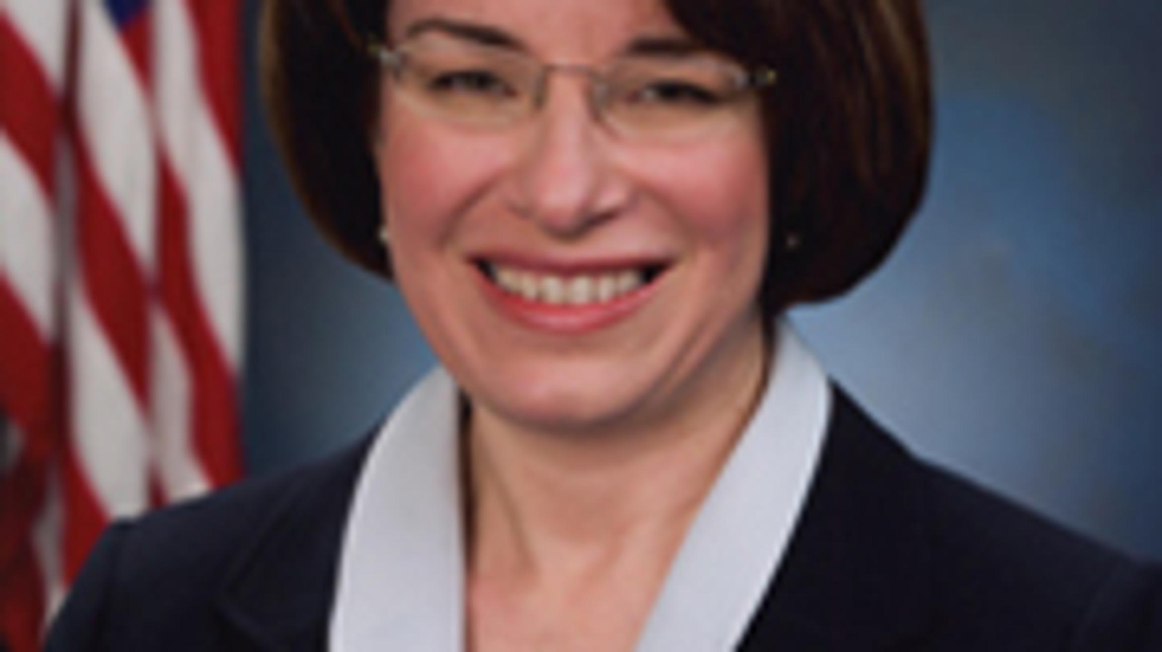 Democratic Presidential Hopeful Klobuchar Touts Midwest Ties To ...