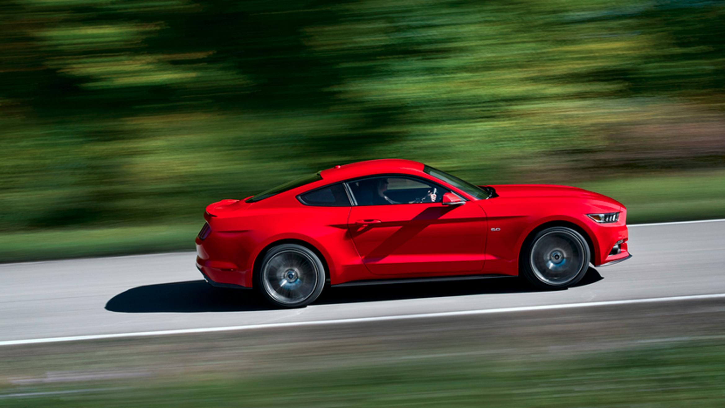 The Ford Mustang is the World's Best-Selling Sports Car in 2015 So Far