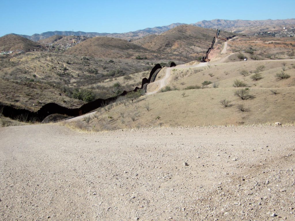 U.S.-Mexico Border Fence Immigration usgs.gov 11/7/2017