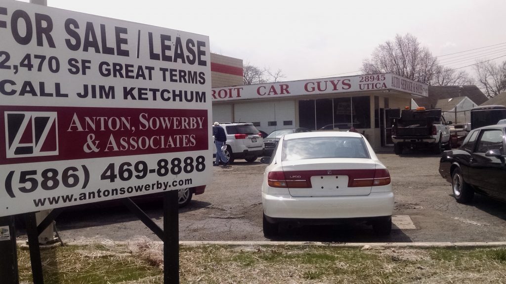 Roseville car lot