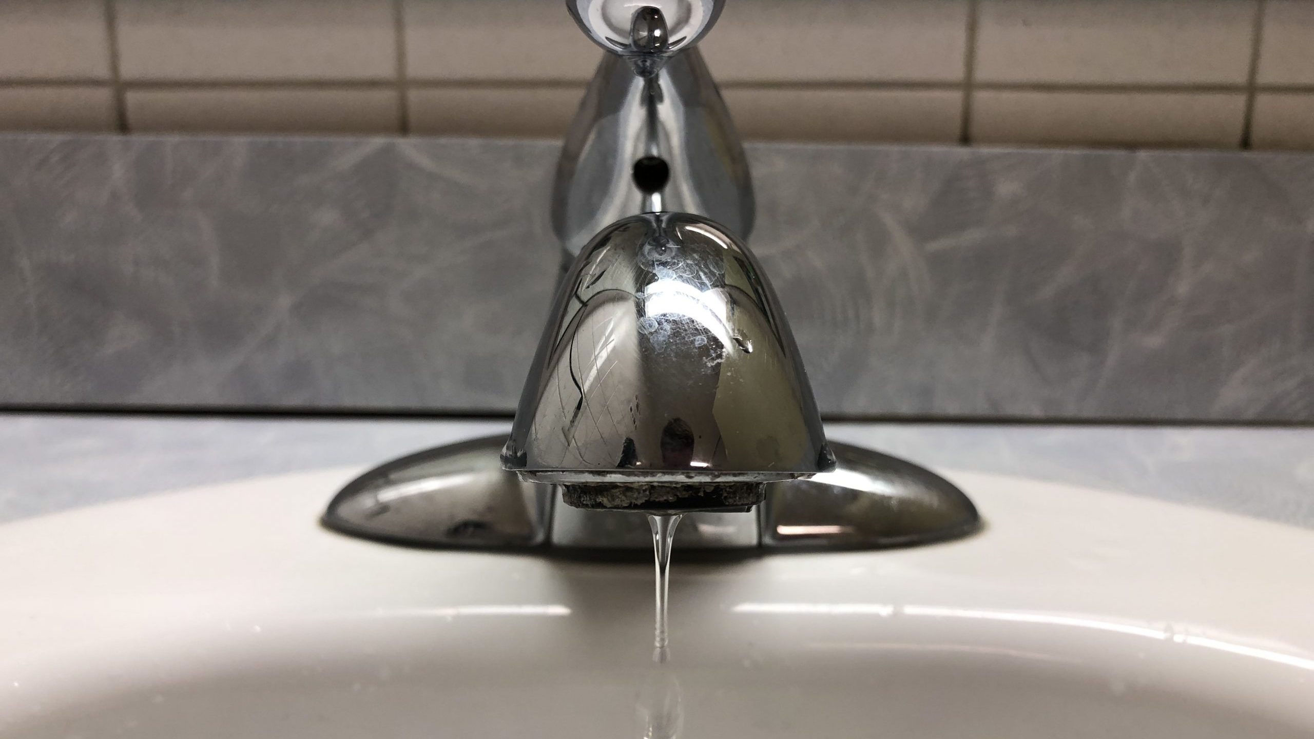 GLWA Lifts Boil Water Advisory For Five Detroit Suburbs - WDET 101.9 FM