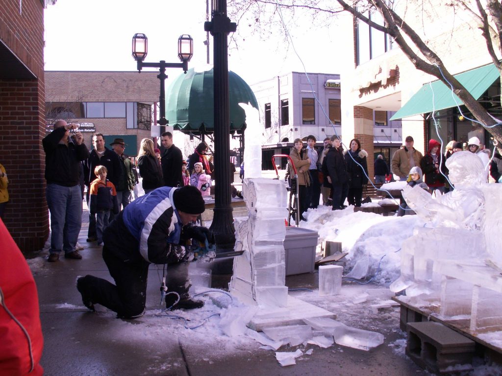 Mount Clemens Ice Carving Show