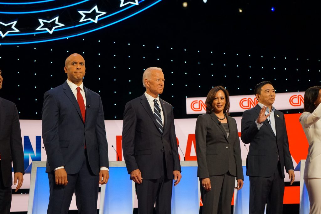 8/1/2019 Dem Debate Pic 1