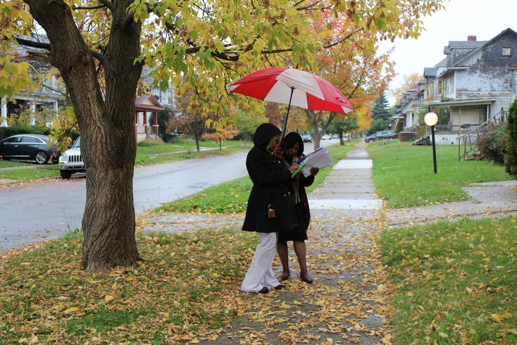 Census Ambassadors in Highland Park LH