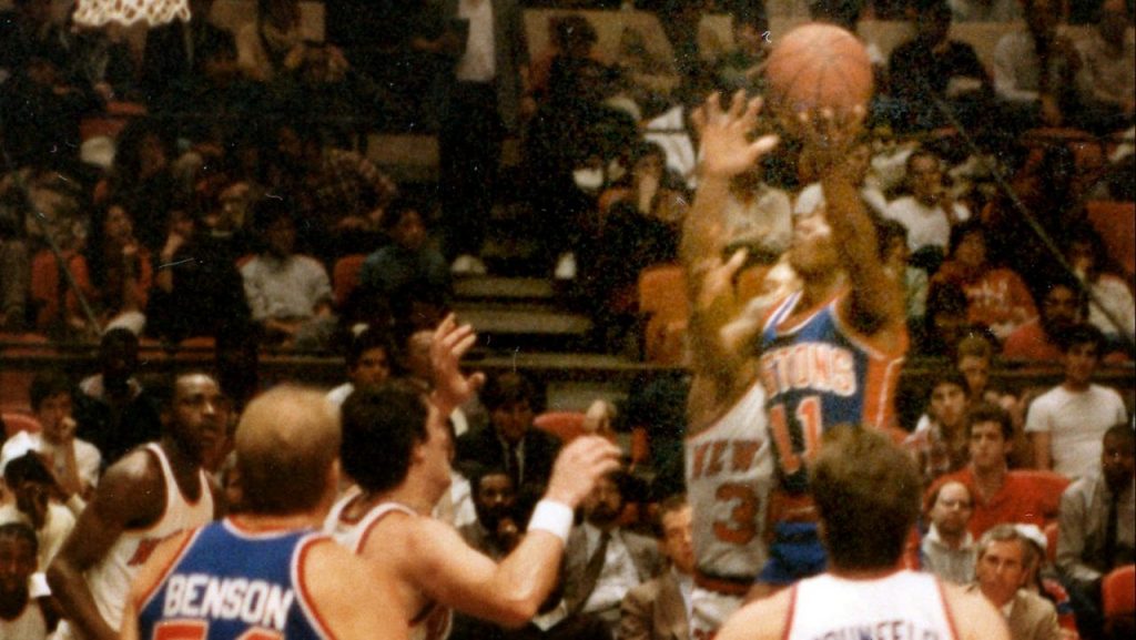 Isiah Thomas competing for the Detroit Pistons against the New York Knicks at Madison Square Garden in New York on January 19, 1985