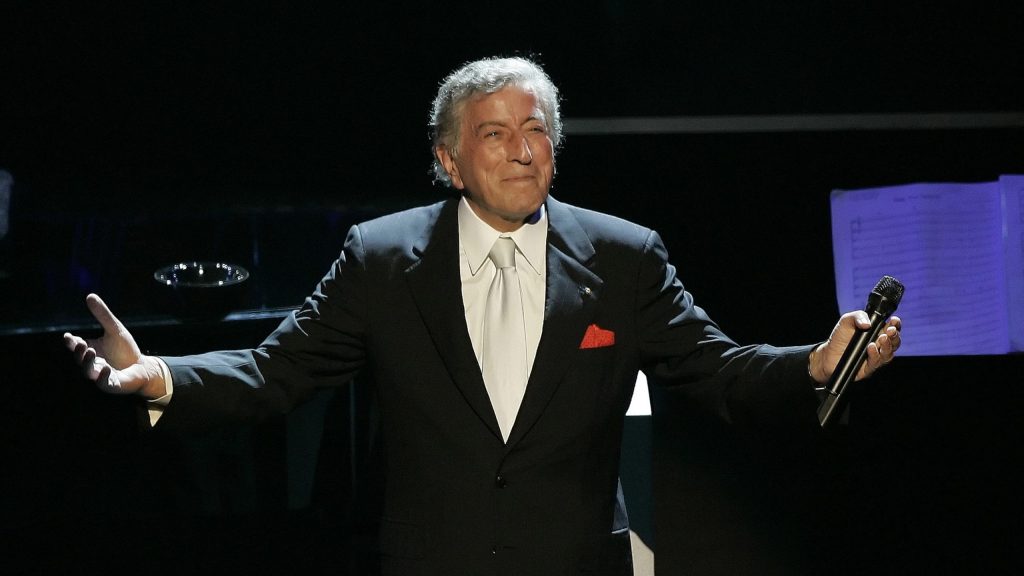 FILE - Tony Bennett reacts after performing the song "I left My Heart in San Francisco" during his 80th birthday celebration at the Kodak Theater in Los Angeles, on Nov. 9, 2006.