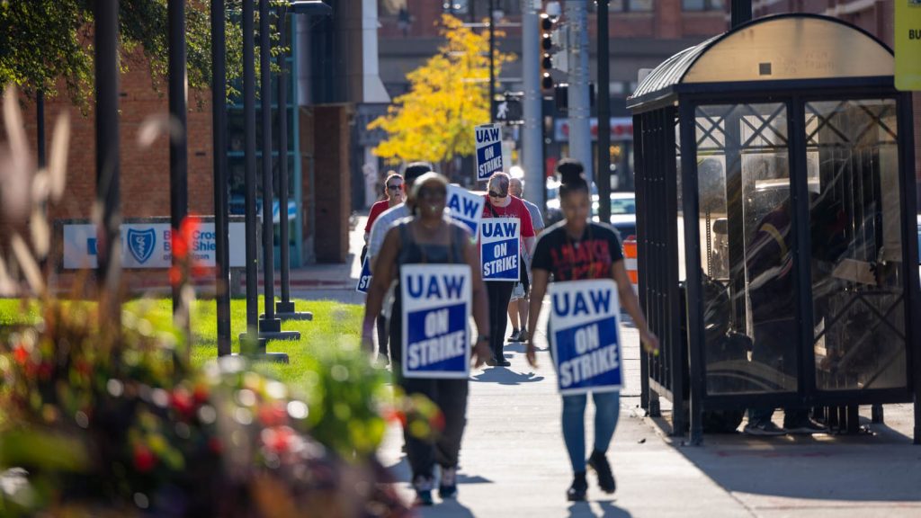 UAW workers picket Blue Cross Blue Shield of Michigan on October 2, 2023 in Detroit
