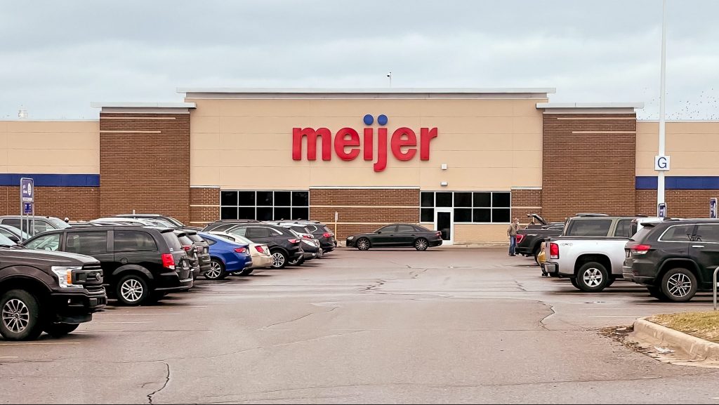 union contract negotiations with Meijer could affect thousands