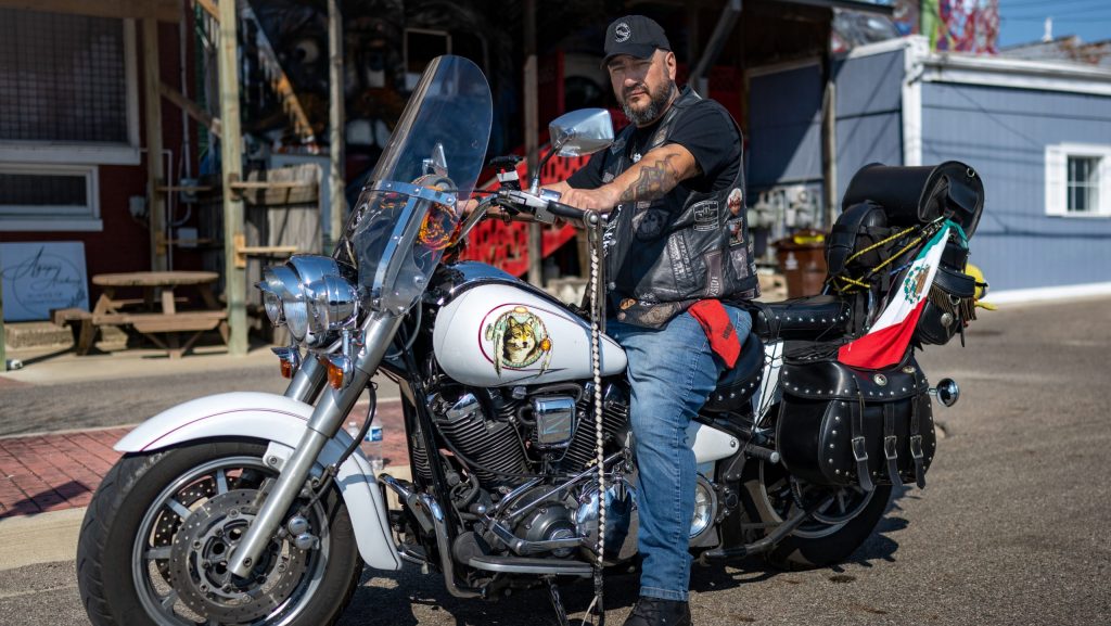 Motorcycle missionary: Faith helps local biker break chains of his past ...