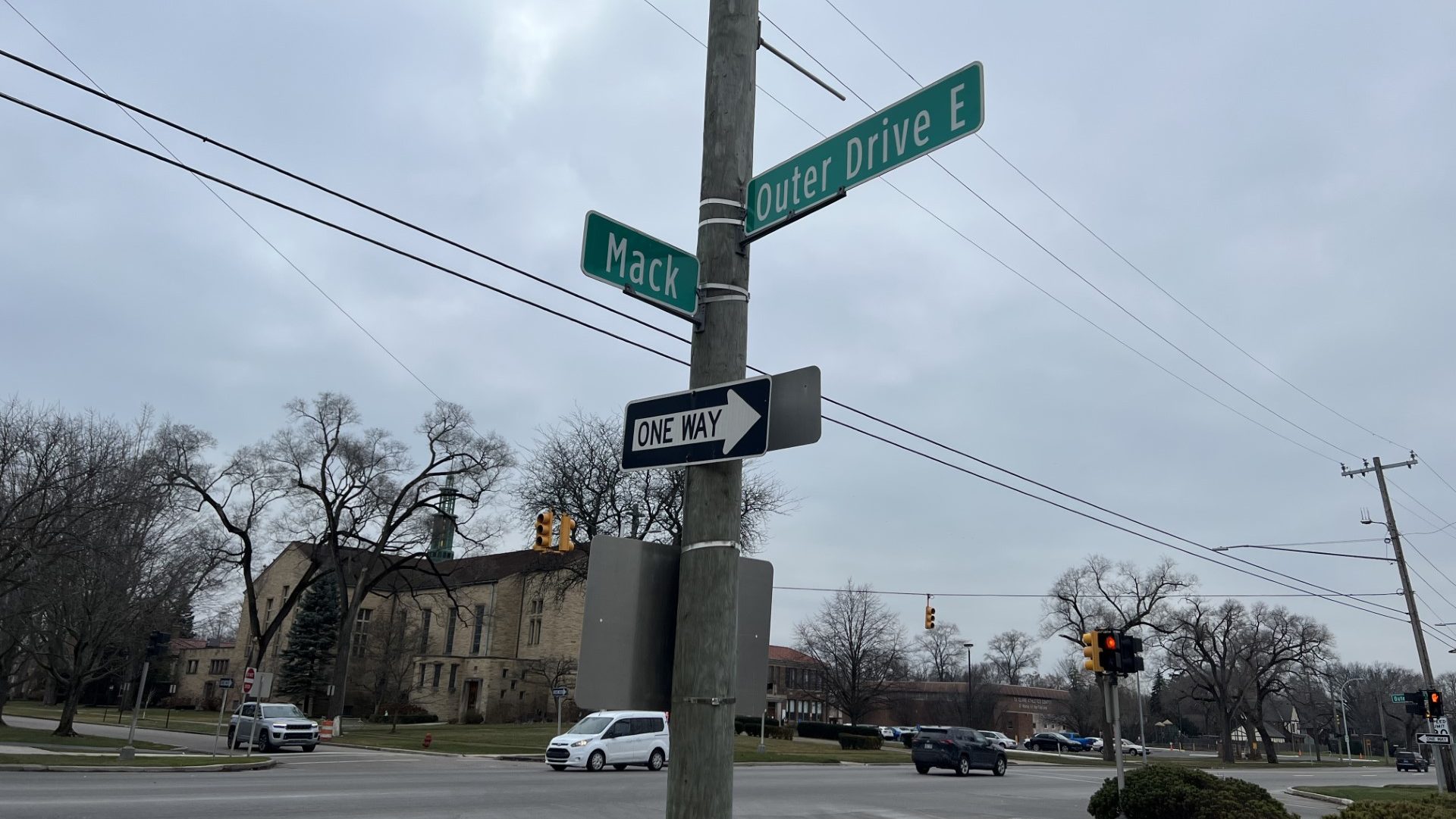 The intersection of Mack Avenue and E. Outer Drive.