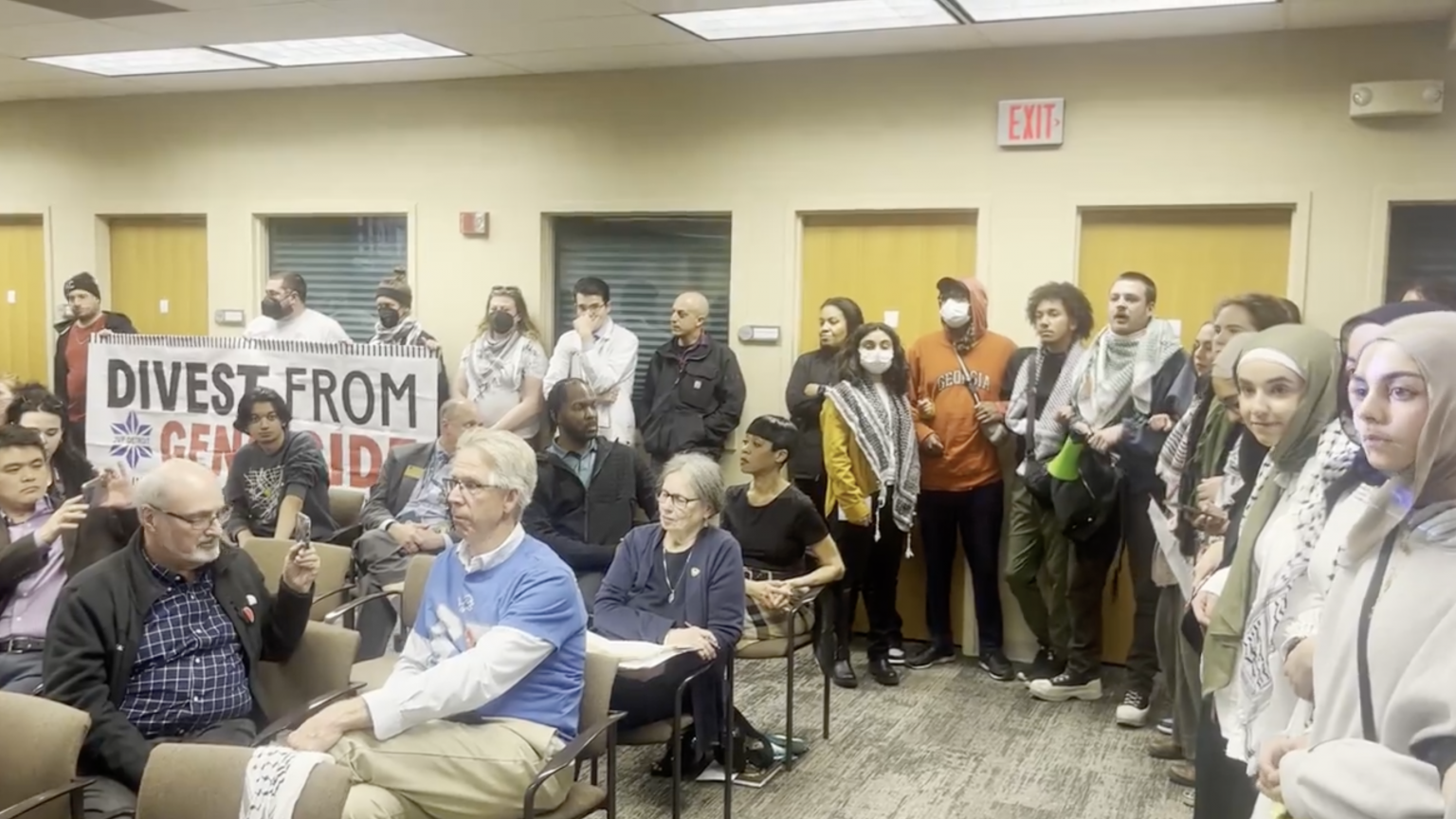 Student protestors kicked out of Wayne State Board of Governors meeting ...