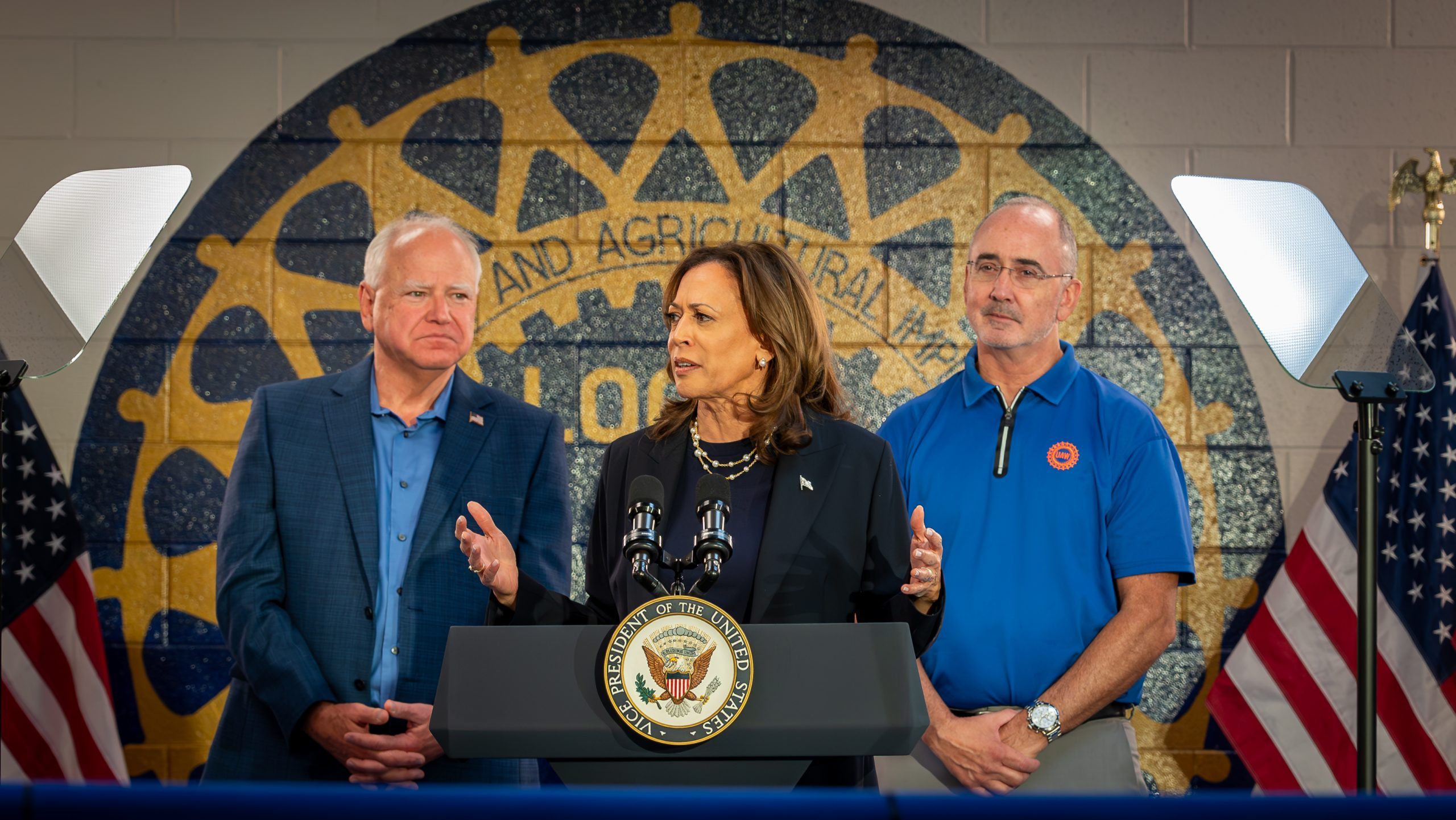 Harris and Walz show support for unions at campaign stop at UAW Hall in Wayne