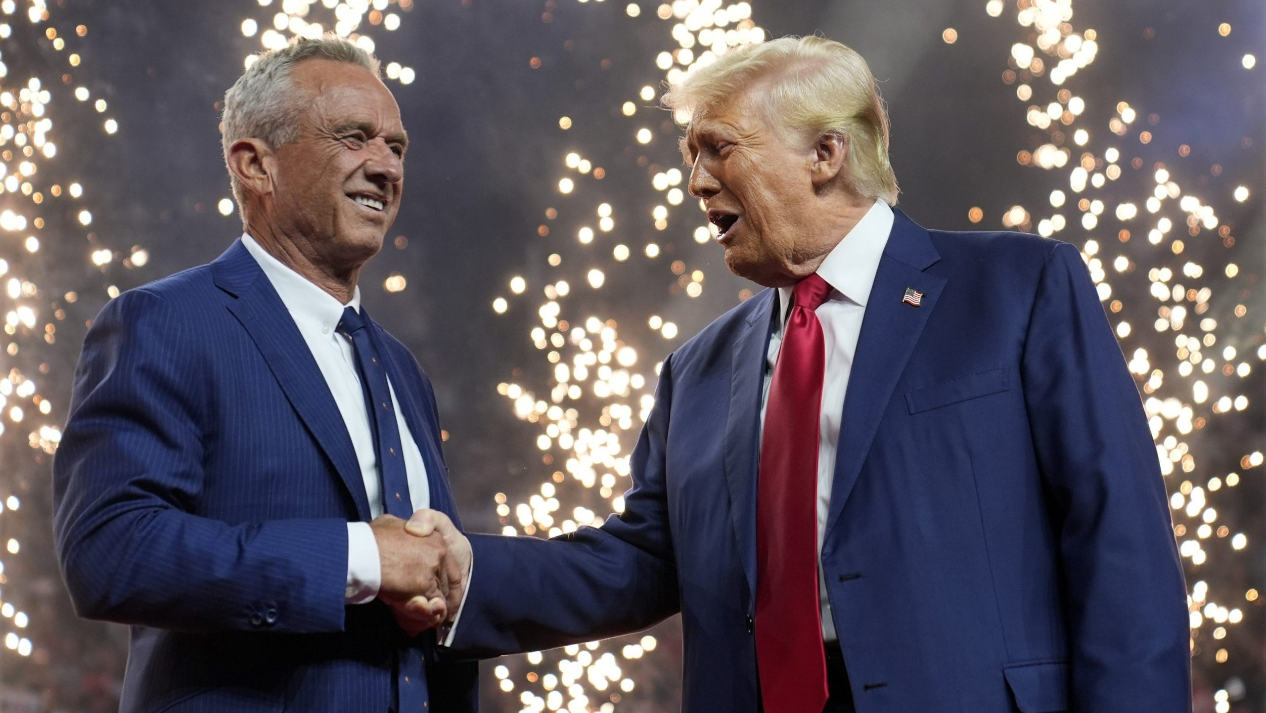 RFK Jr. suspends his presidential bid and backs Donald Trump before