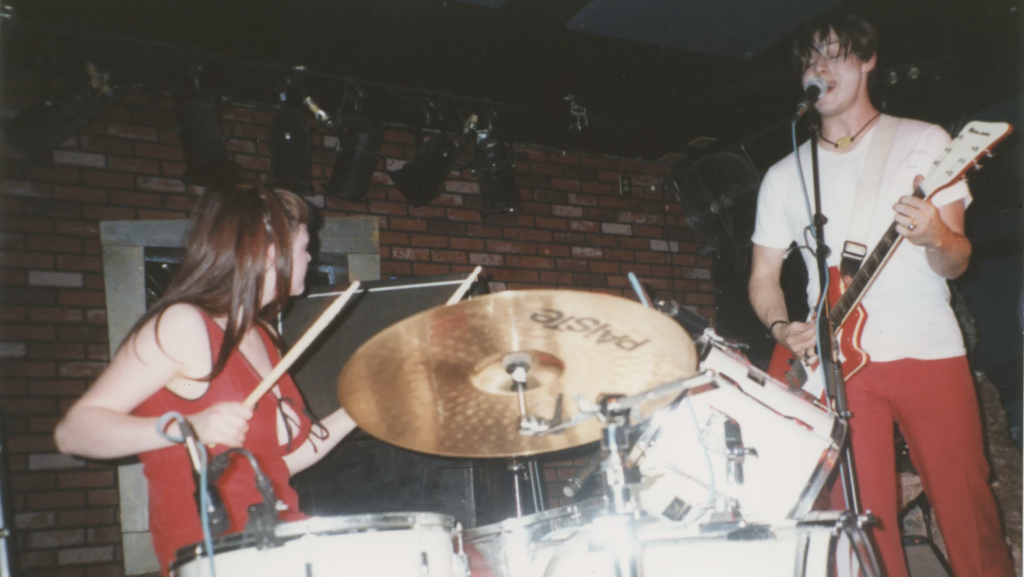 The White Stripes perform live, circa 2000.