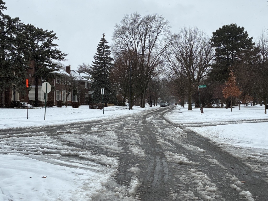 Detroit Evening Report: Slush creates dangerous driving conditions